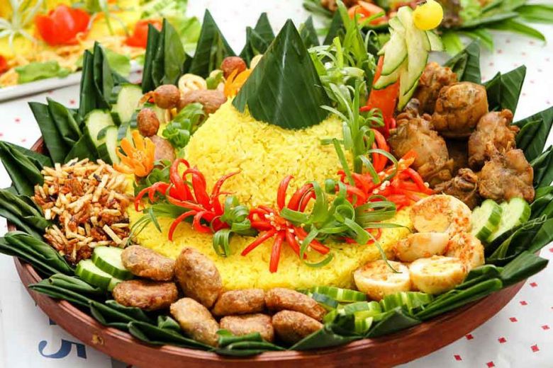 17 Makanan Khas Surabaya yang Tak Boleh Anda Lewatkan Saat Berada di Kota Pahlawan